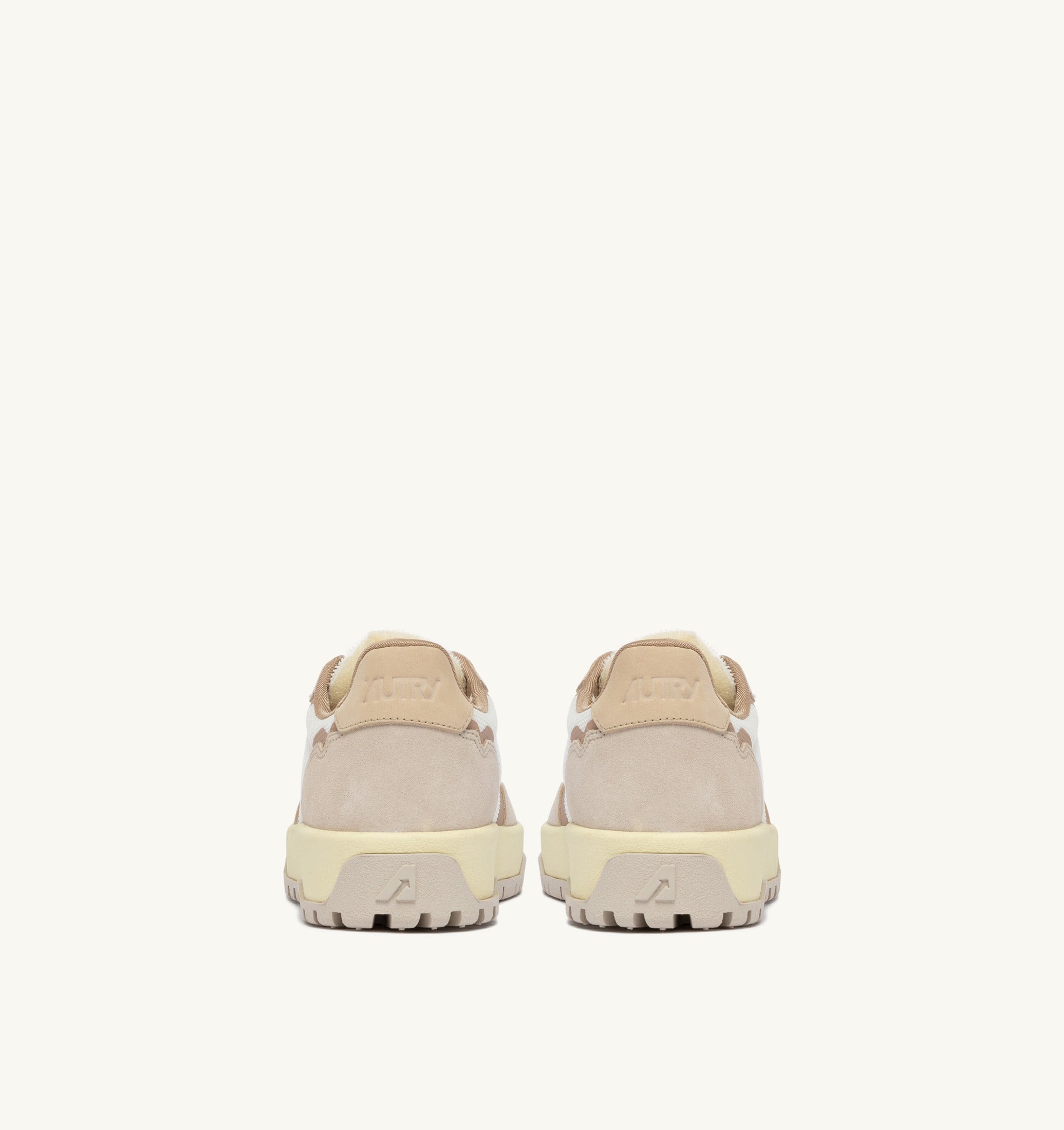 SNEAKERS WILDPACE LOW IN DRAGON MESH E SUEDE WHISPER WHITE E SAND