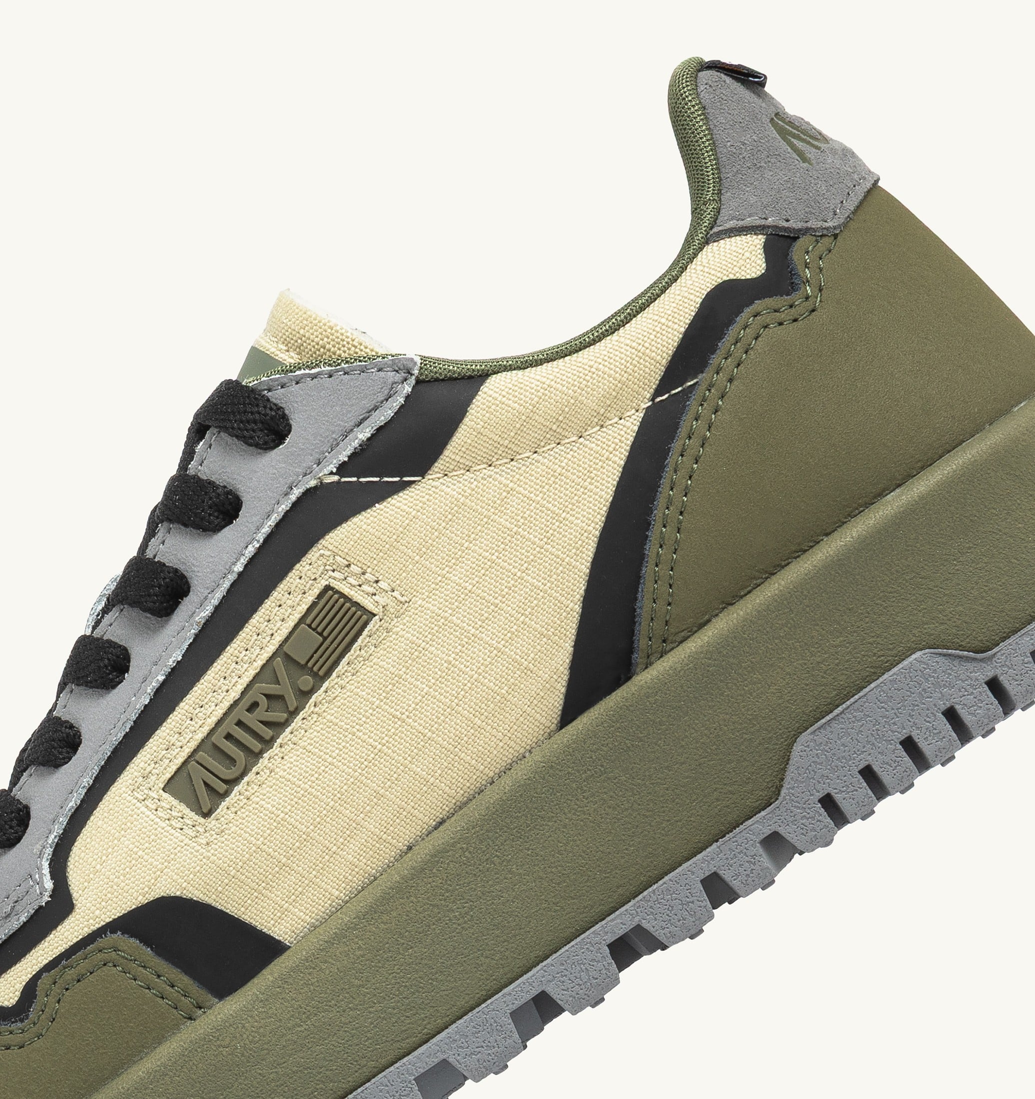 SNEAKERS WILDPACE LOW IN NYLON RIPSTOP E PELLE CASTLE WALL E TITANIUM