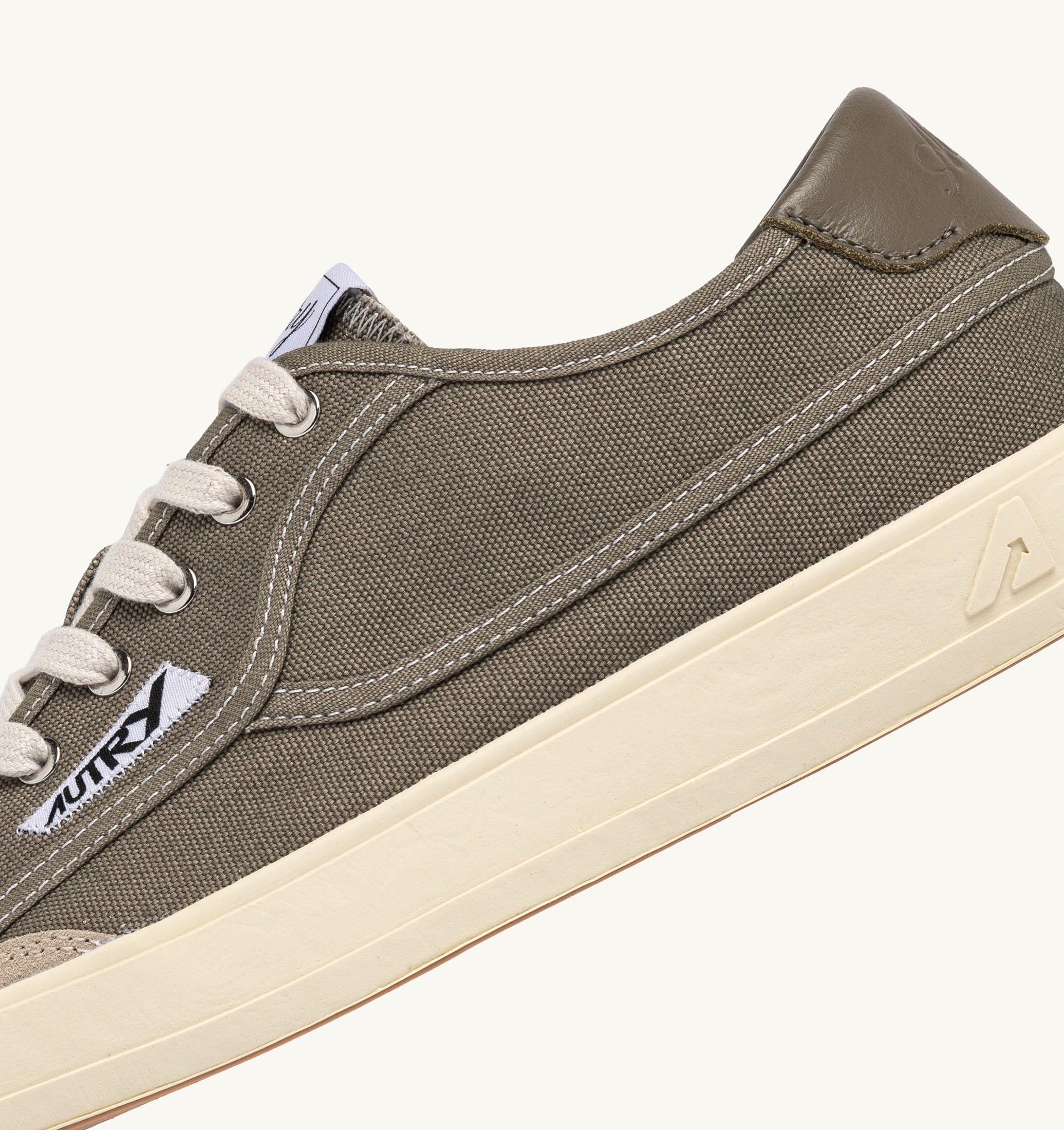 SNEAKERS WINDSCAPE LOW IN CANVAS MILITARY